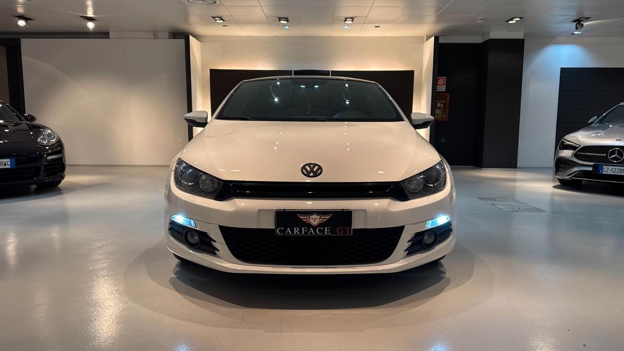 Volkswagen Scirocco 2.0 TSI DSG 211CV - 2010