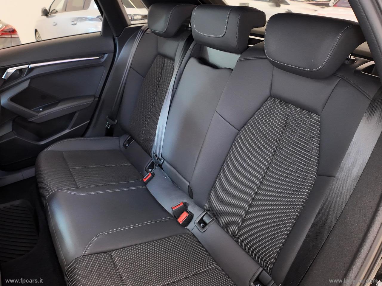 AUDI A3 SPB 40 TDI quattro S tr. Id. Black S-LINE