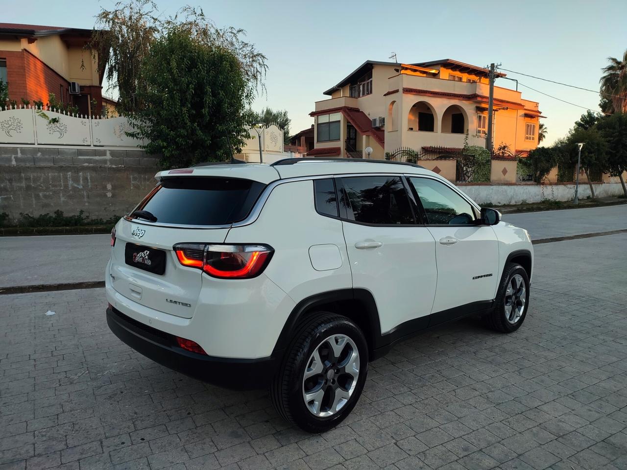 Jeep Compass 4X4 LIMITED AUTOMATIK 2.0 MJT 170 CV PELLE NAVIG