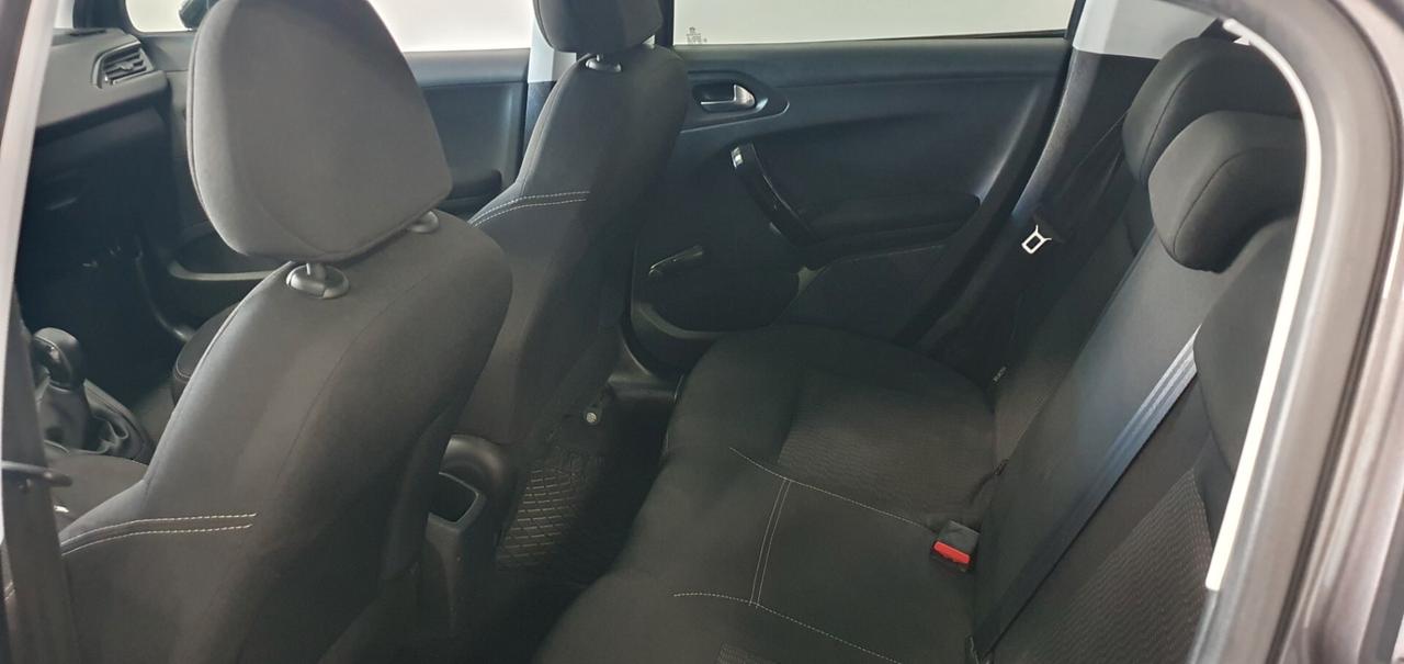 Peugeot 208 PureTech 82 5 porte Active