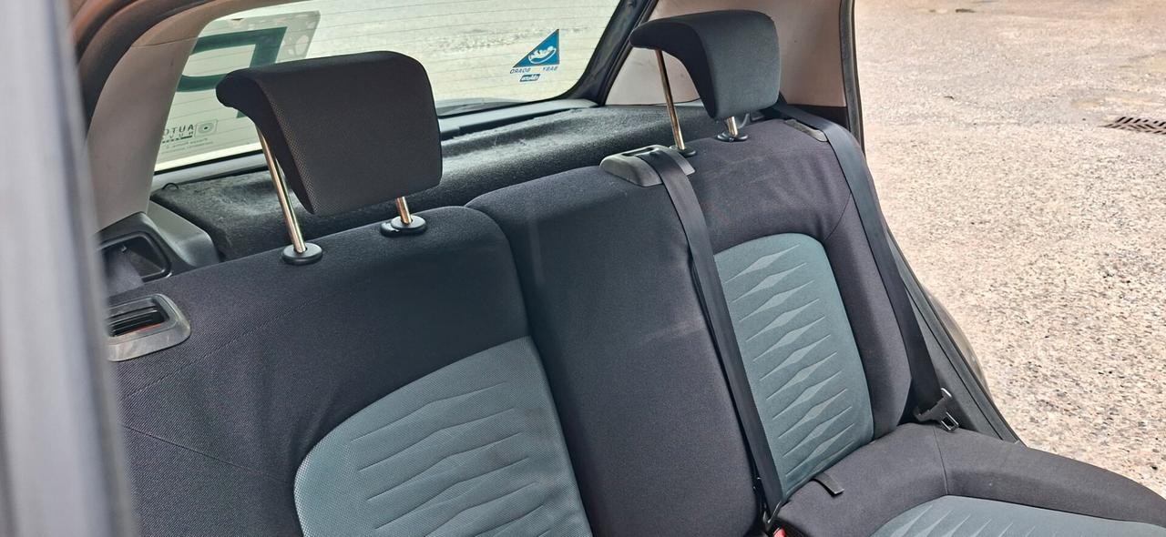 GRANDE PUNTO 1.4 5 PORTE IDEALE X NEOPATENTATI