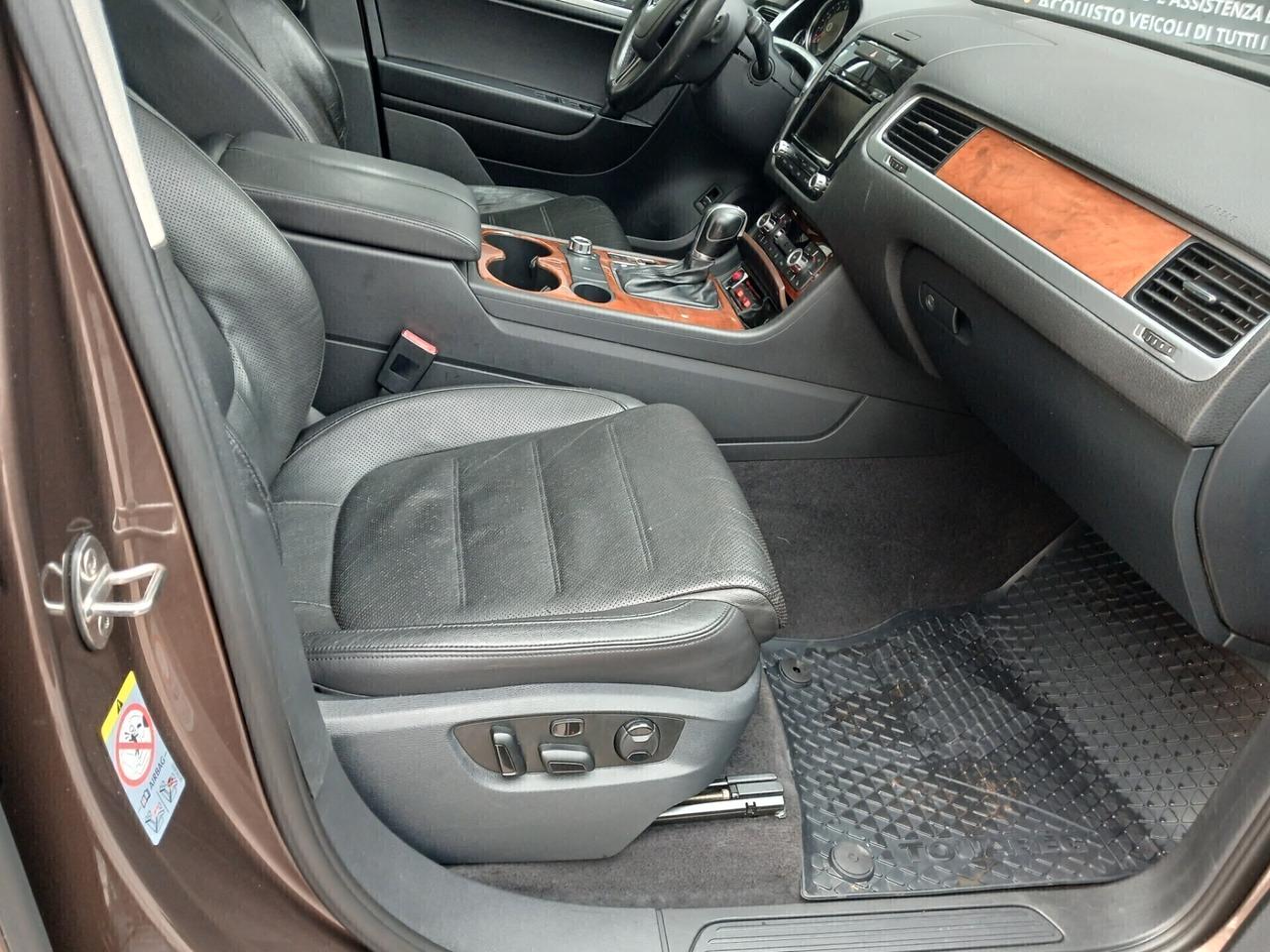 TOUAREG 3.6 V6 FSI 4X4 GANCIO TRAINO