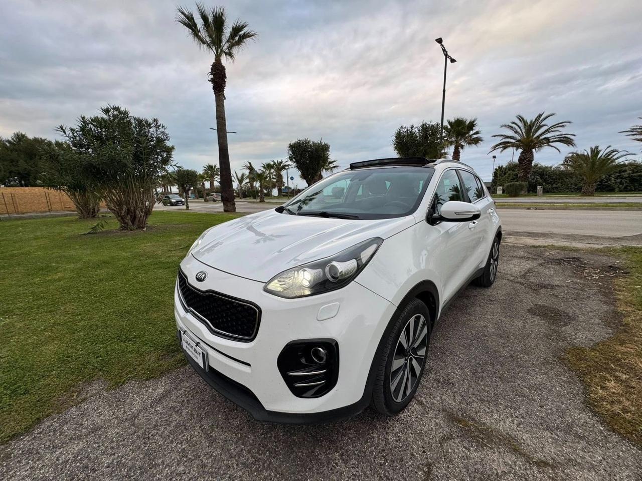 Kia Sportage 2.0 crdi Rebel techno Pack awd 136cv auto