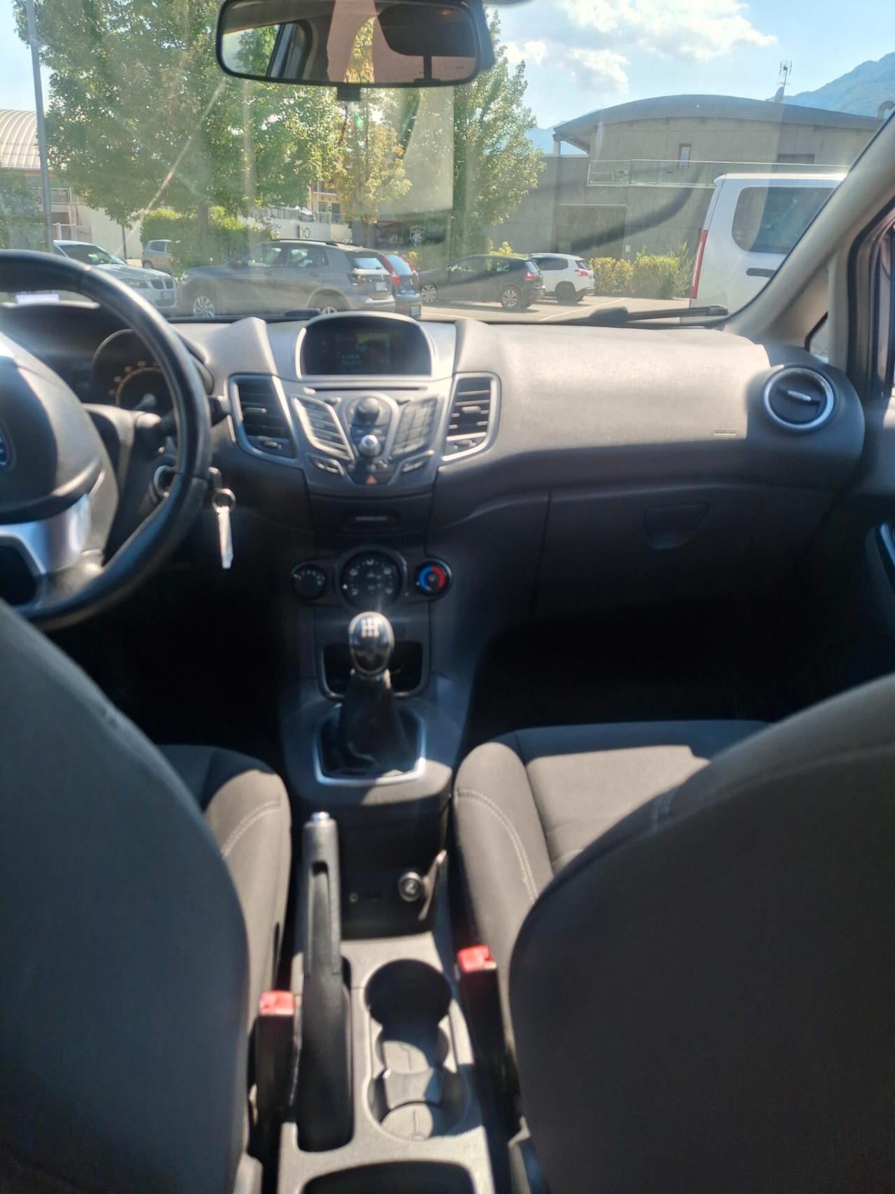 Ford Fiesta 1.5 TDCi 75CV 5 porte Titanium