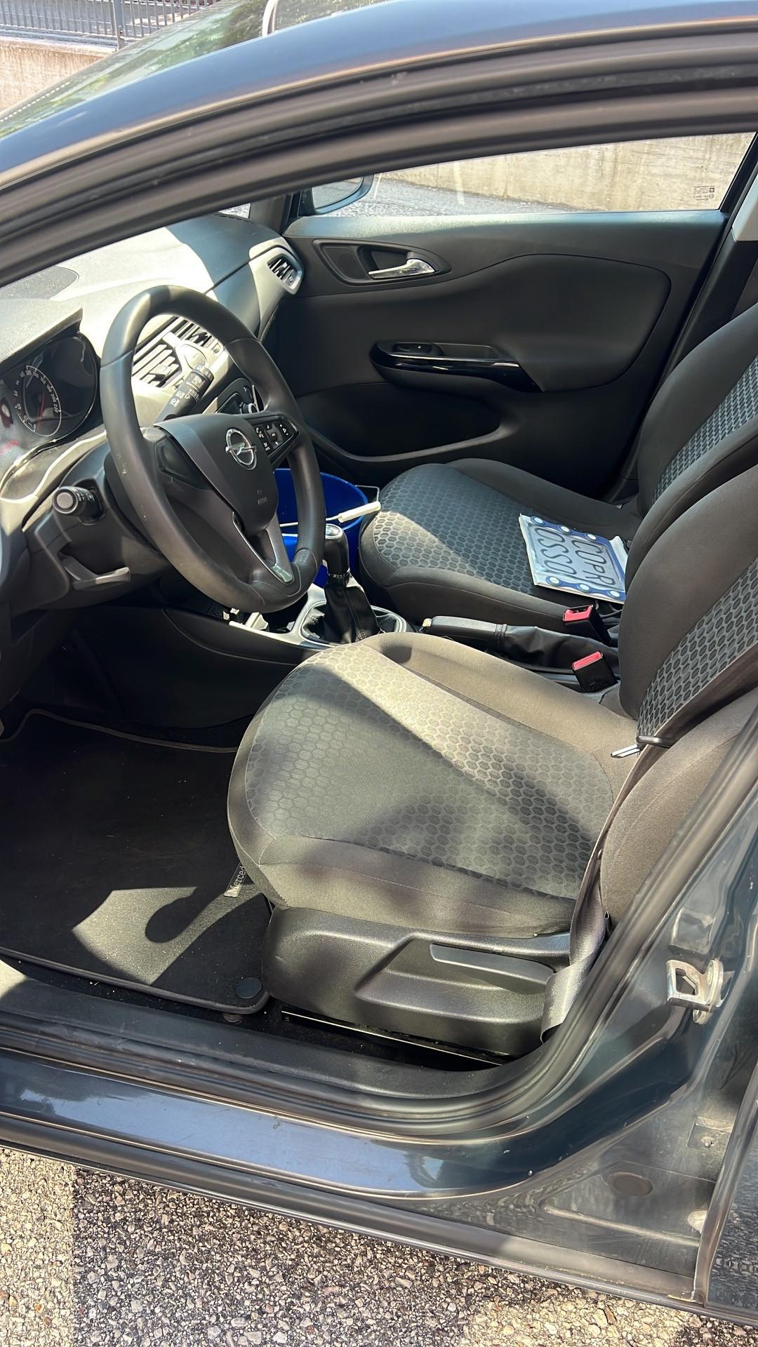 Opel Corsa 1.2 5 porte