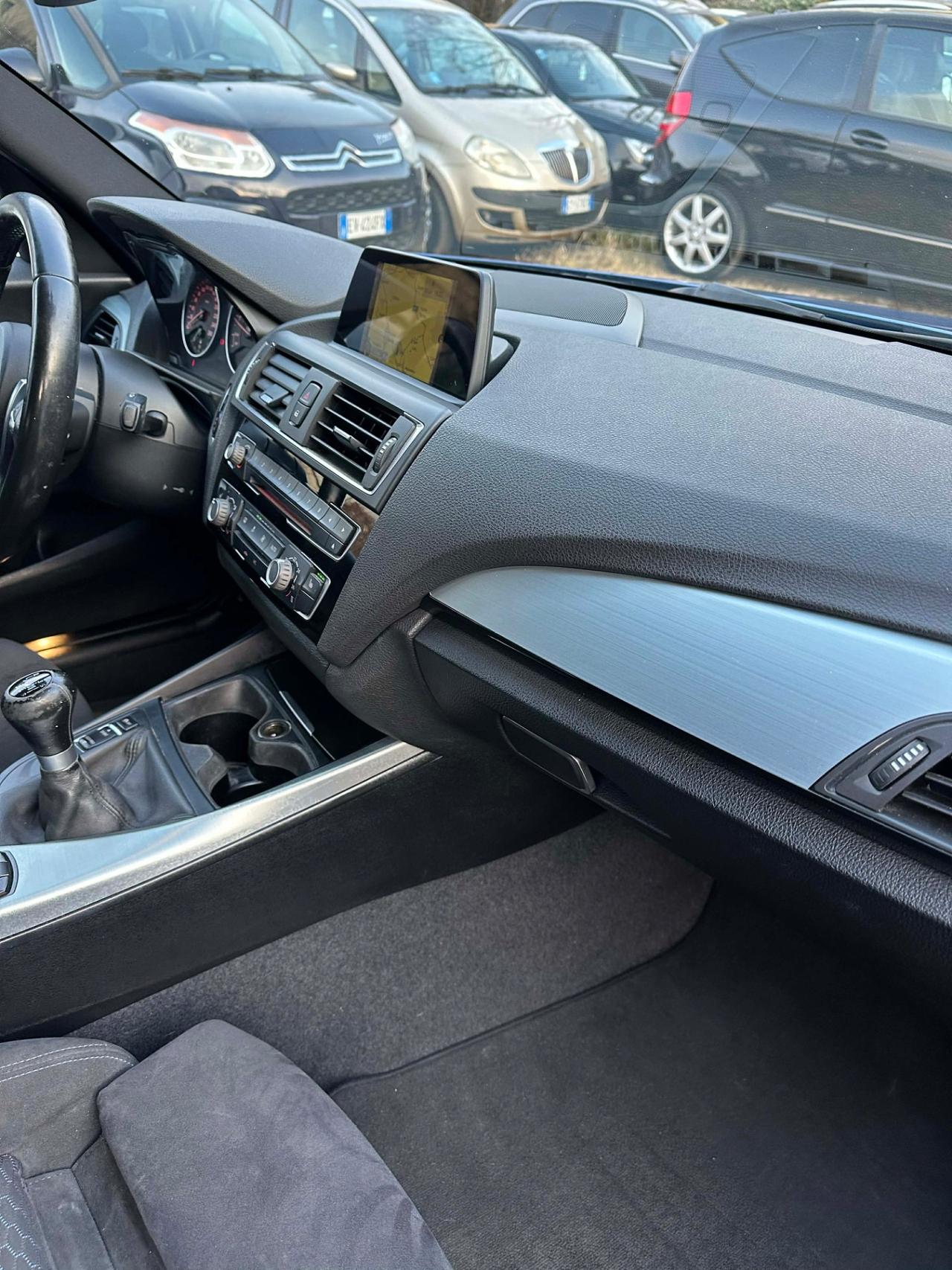 Bmw 116d 5P URBAN KMCERT AUTOMAT KMCERT GARANZKA