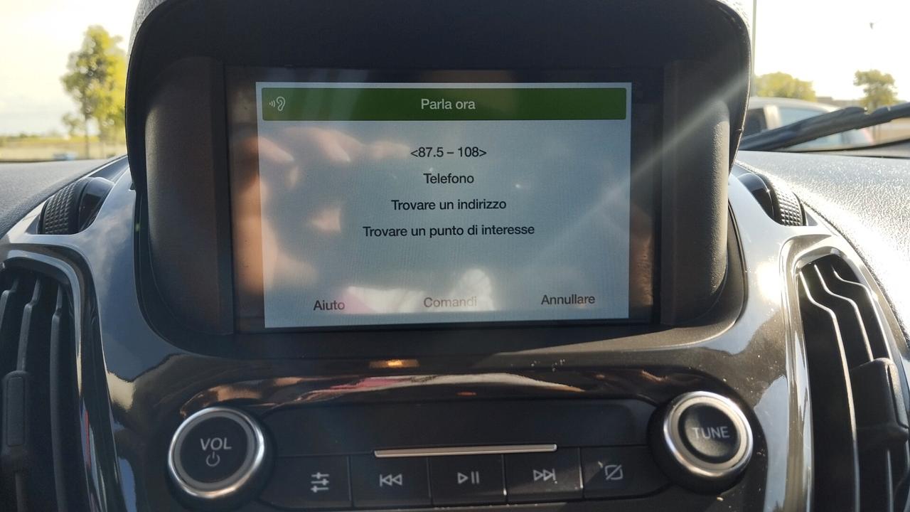 FORD TOURNEO COURIER NAVI-2019