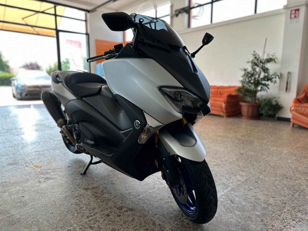 YAMAHA T-MAX 530 SX 2018 SPORT EDITION