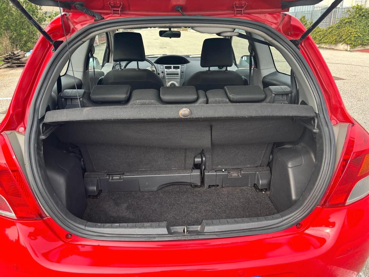 Toyota Yaris 1.0 3 porte Sol CON SOLI 108024 KM, ADATTA AI NEOPATENTATI