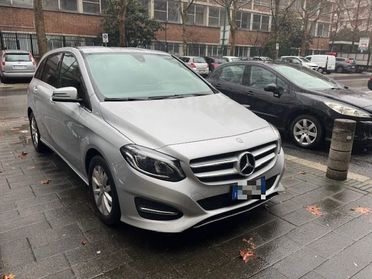 MERCEDES-BENZ B 200 d Business