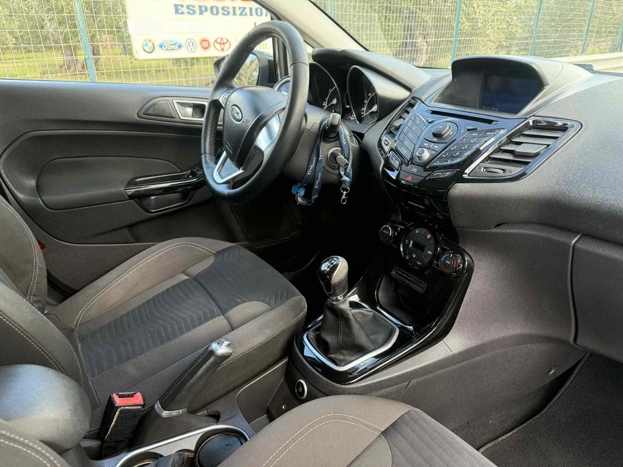 Ford Fiesta 1.4 5p. Bz.- GPL Titanium 163000KM 2013