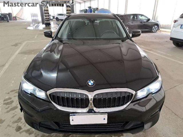 BMW 318 d Touring mhev 48V Business Advantage auto GF581SA