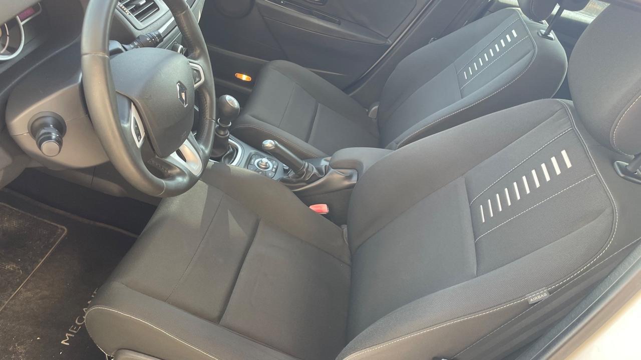 Renault Megane Mégane 1.5 dCi 110CV SporTour Attractive