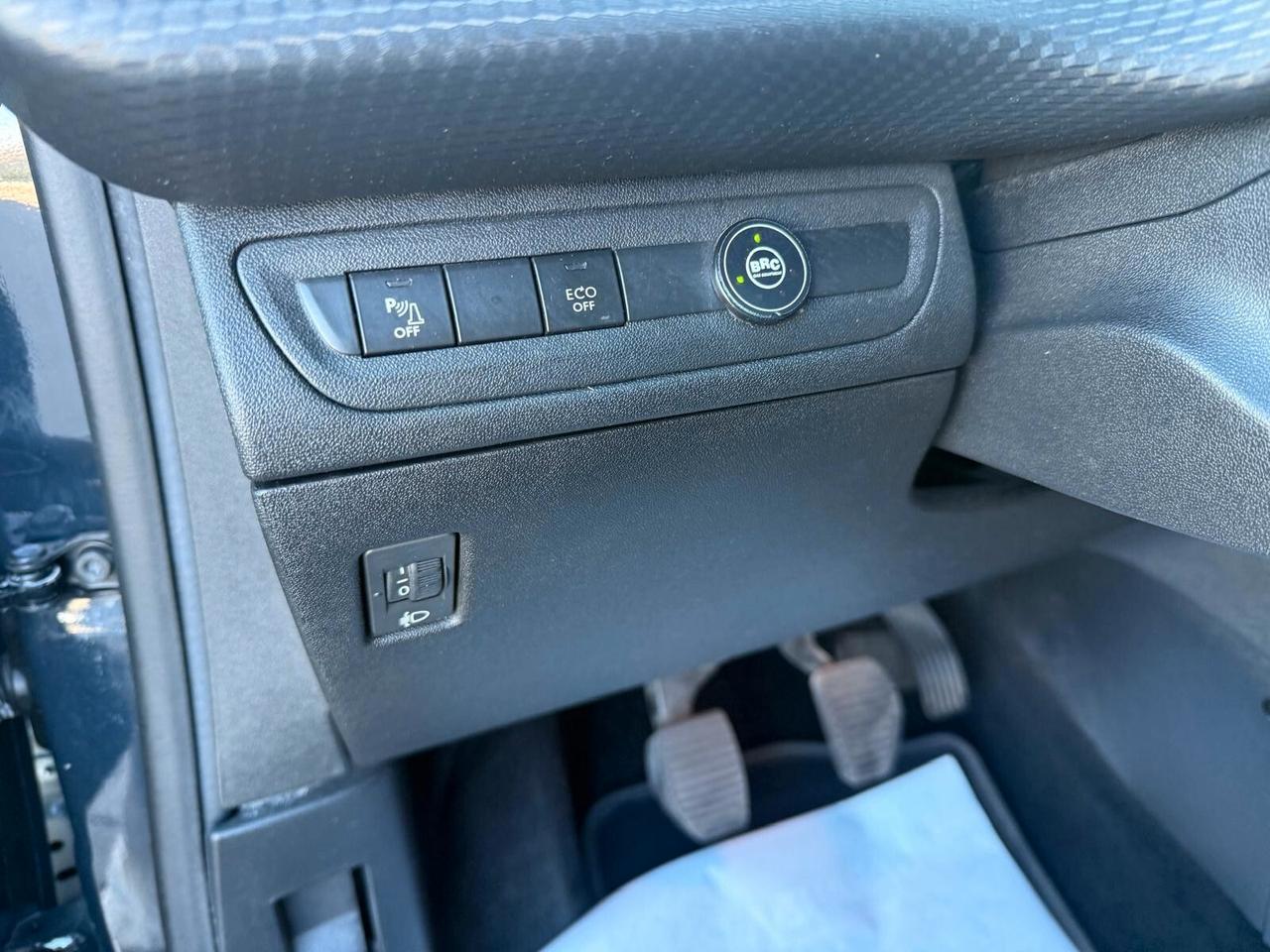 Peugeot 2008 PureTech 82 Allure + GPL - OK NEOPATENTATI