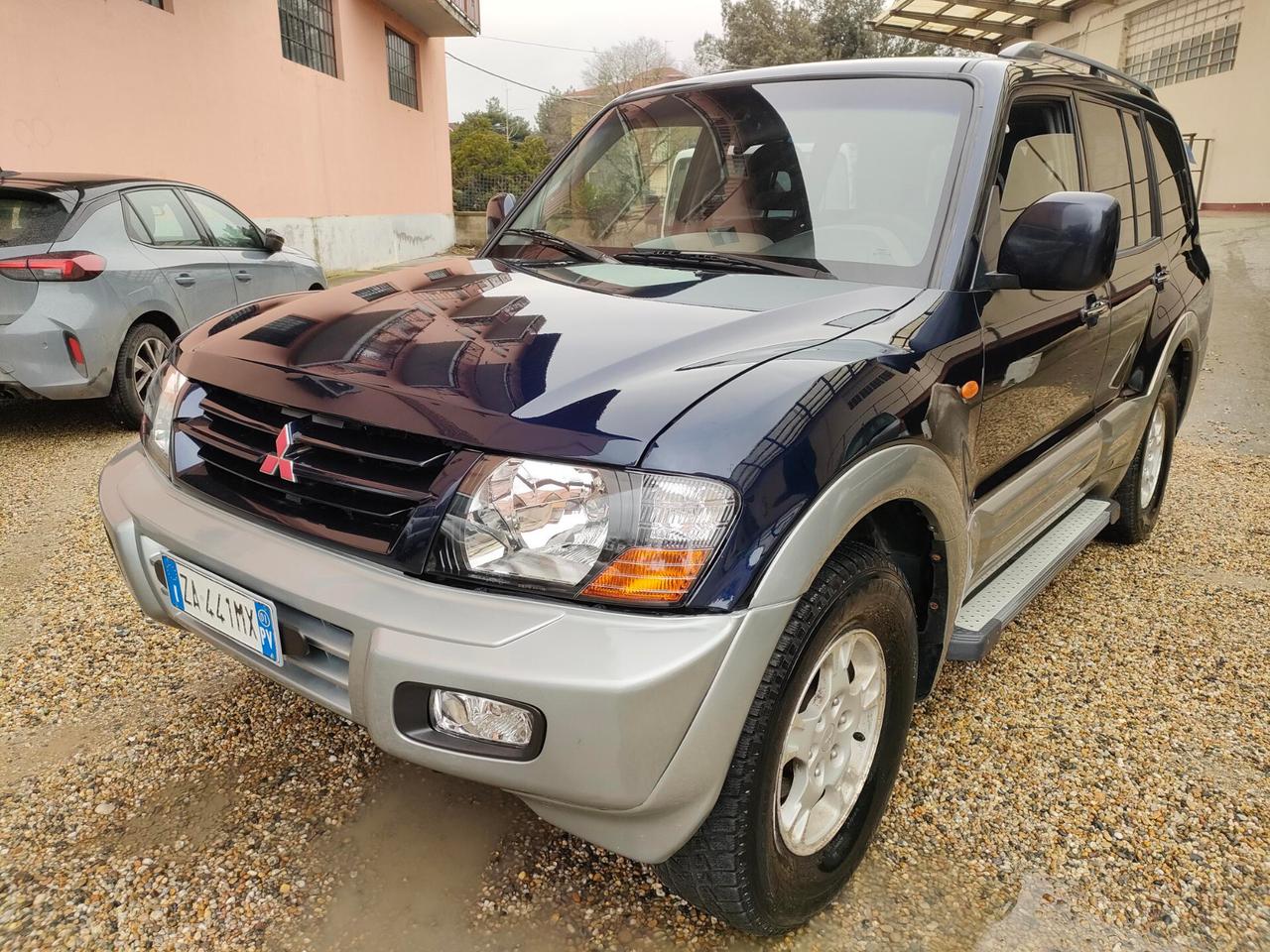 Mitsubishi Pajero 3.2 16V DI-D 5p. GLS2 7 posti