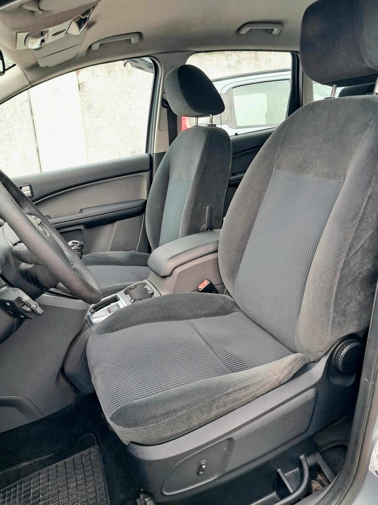 Ford C-Max 1.6 TDCi 110CV Ghia