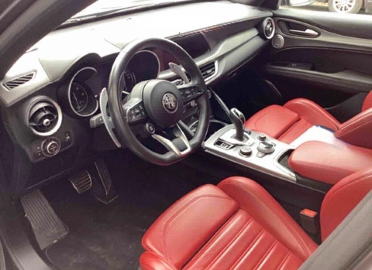 Alfa Romeo Stelvio 2.2 210 CV AT8 Q4 Veloce
