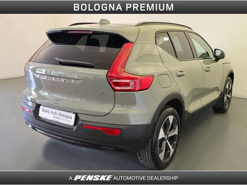 Volvo XC40 B3 automatico Plus Dark