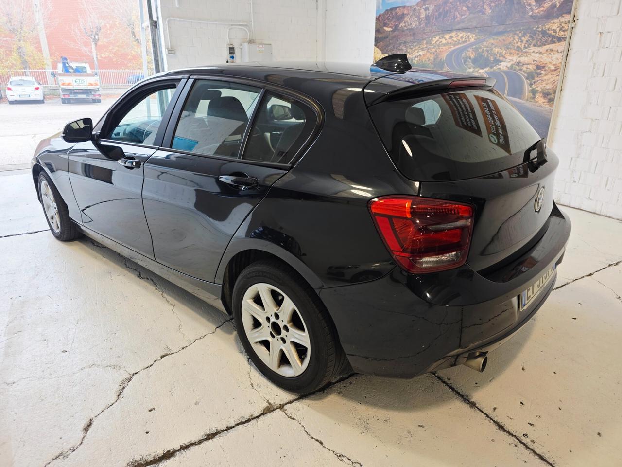 Bmw 114 114d 5p. Unique