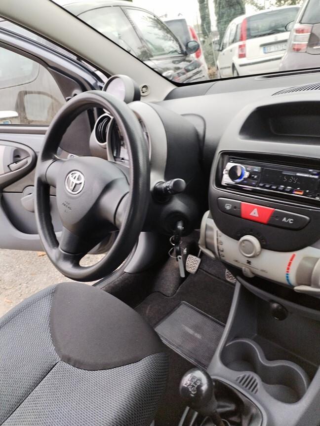 Toyota Aygo 1.0VVT-i 3 p 56000km unipro accessoriata e tagliandata
