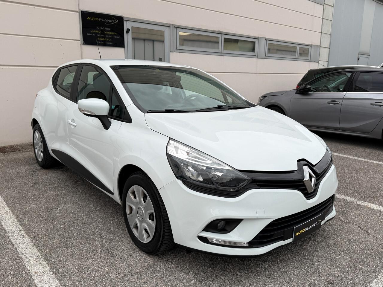 Renault Clio 1.2 75 CV 5 porte Duel