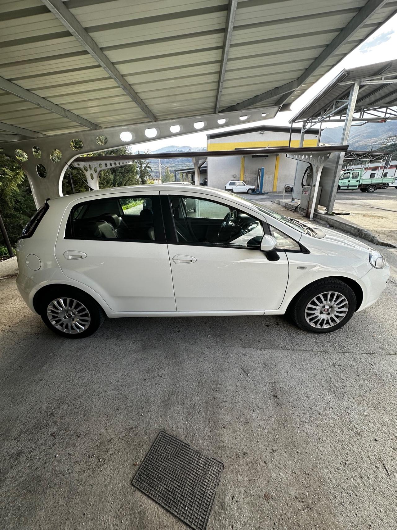 Fiat Punto 1.3 MJT II 75 CV 5 porte Lounge