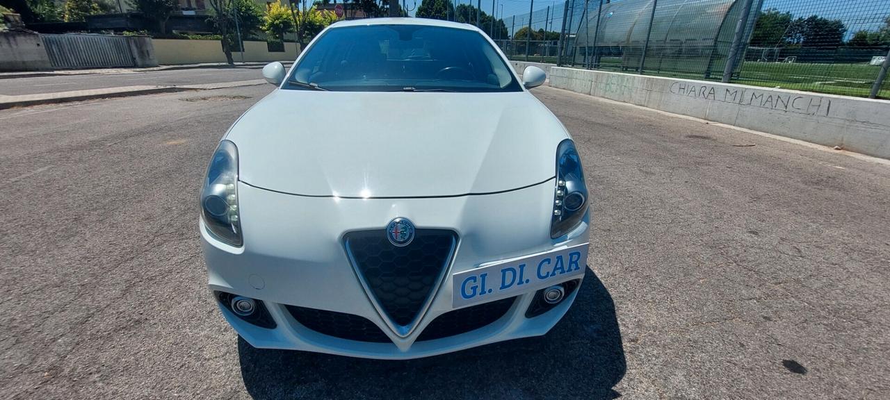 GIULIETTA 1,6 DIESEL SUPER JTD-M 105 CV X NEOPATENTATI LEGA TELEFONO STRAFULL IMPECCABILE