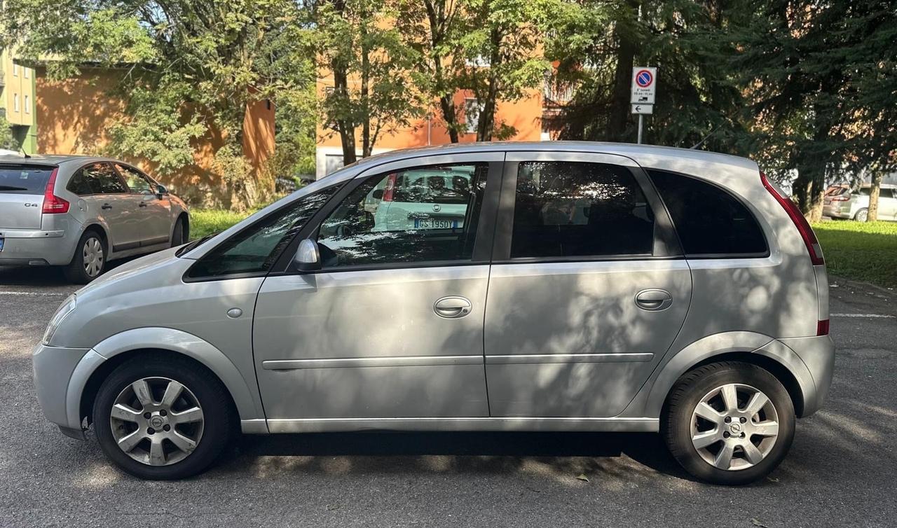 Opel Meriva 1.6 16V Cosmo