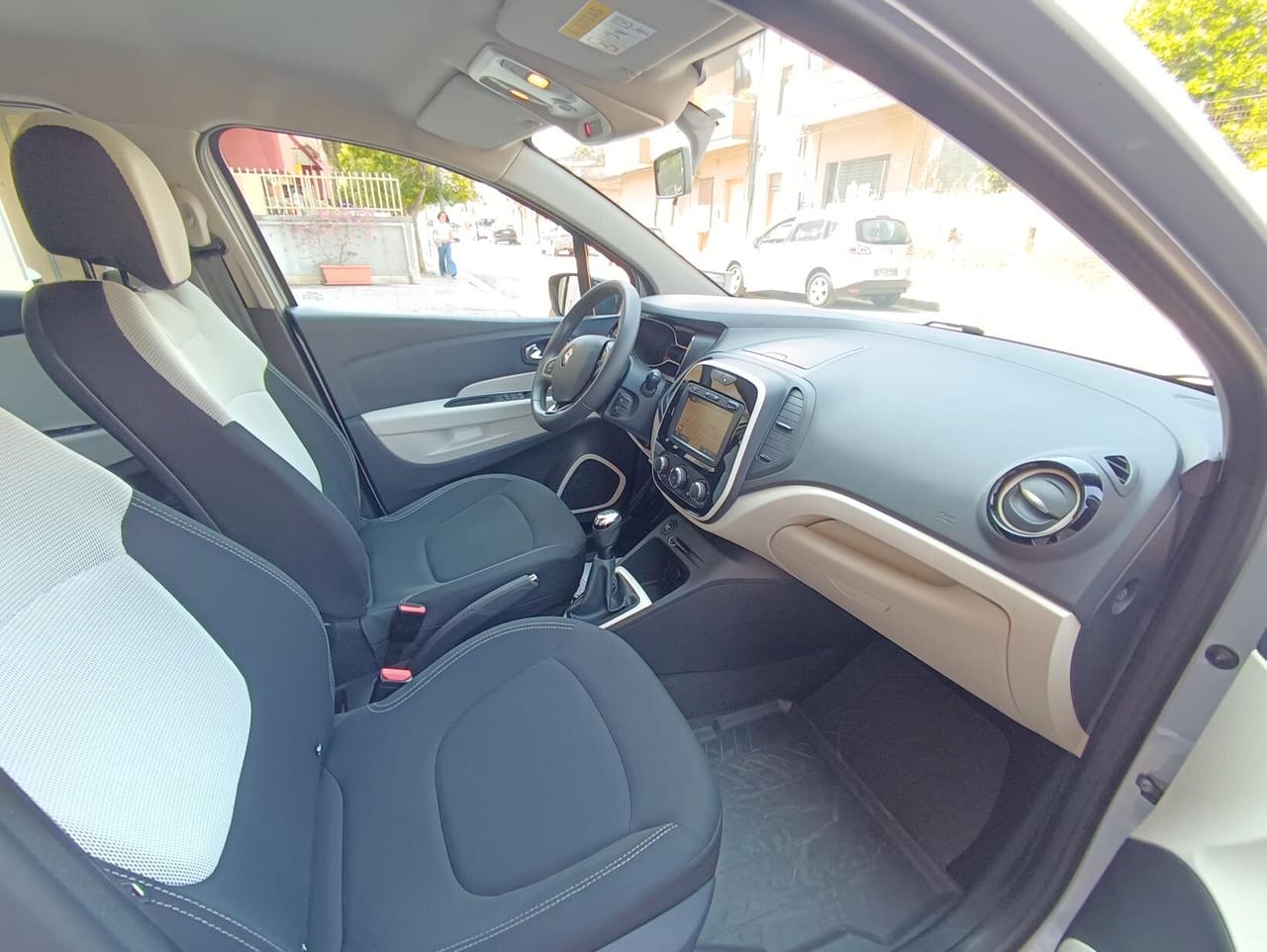 Renault Captur TCe 12V 90 CV Business