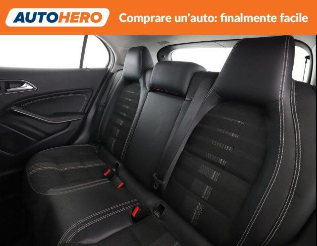 MERCEDES-BENZ GLA 200 d Automatic Sport