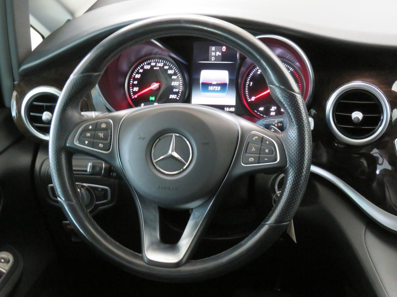 Mercedes-benz V 220 d Premium Extralong