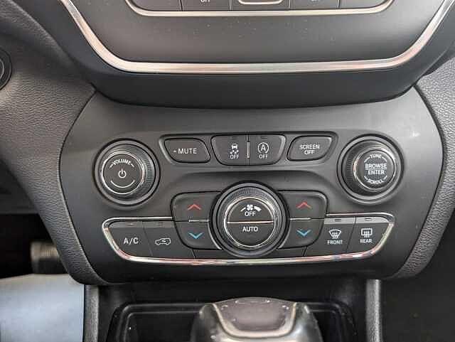 Jeep Cherokee 2.2 Longitude