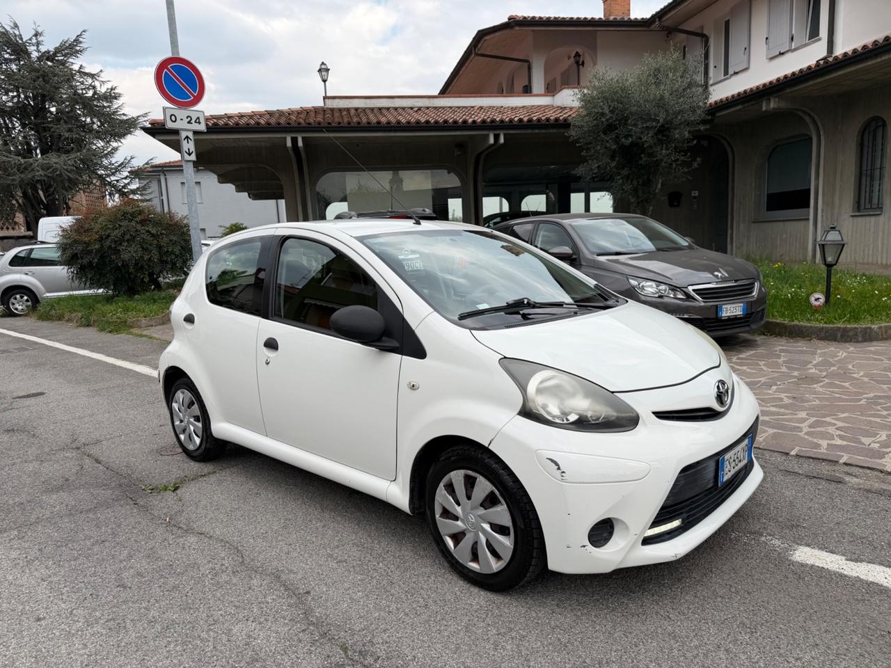 Toyota Aygo 1.0 12V VVT-i 5 porte Lounge Connect