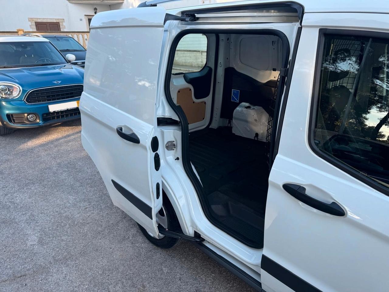 Ford Transit Courier 1.0 EcoBoost 100CV Trend