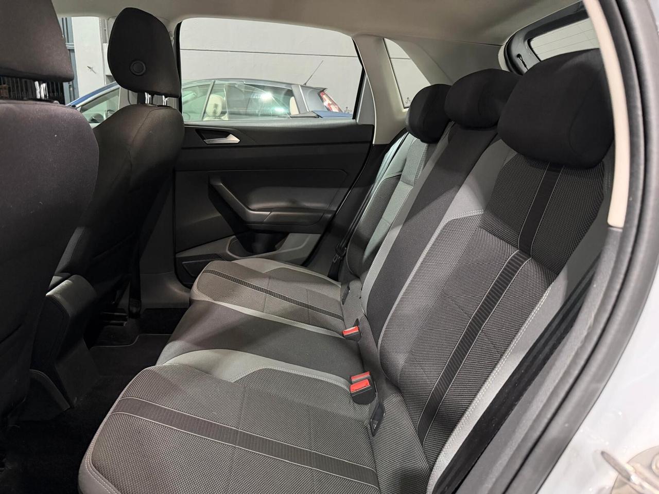 Volkswagen Polo R-Line Km 68.000 Neopatentati