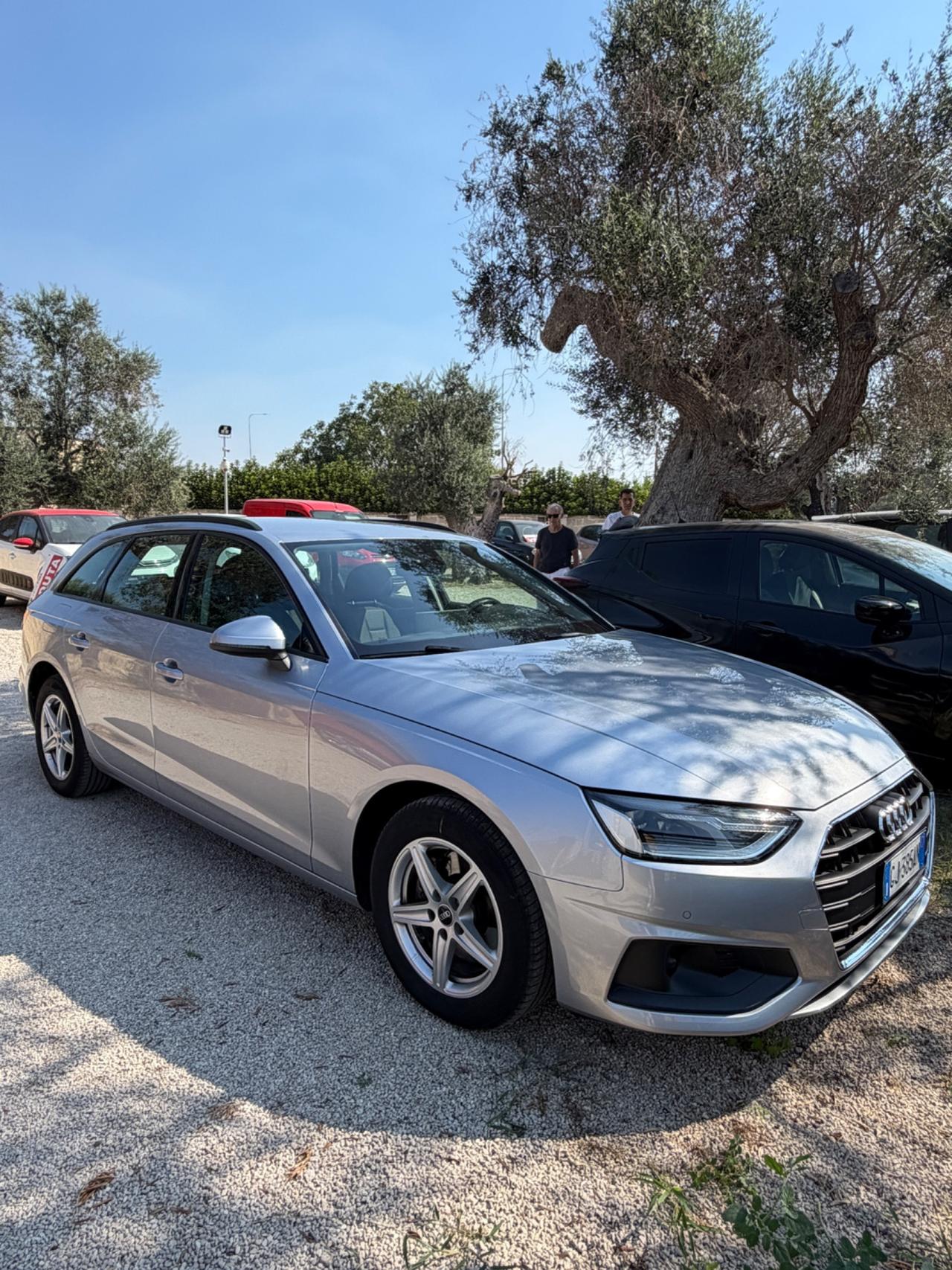 Audi A4 Avant 35 TDI/163 CV S tronic xfetta!!!