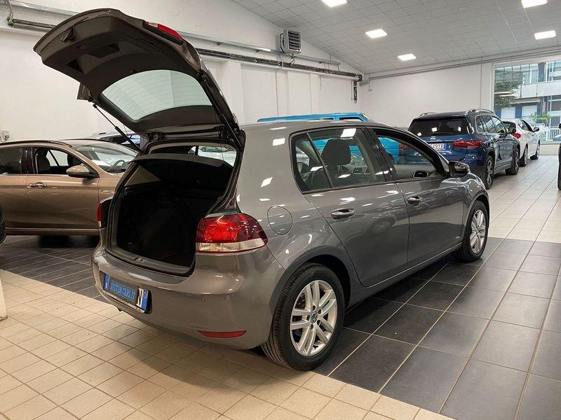 Volkswagen Golf Golf 1.6 TDI DPF 5p. Highline - CAMBIO AUTOMATICO - CLIMA AUTOMATICO - NAVIGATORE - SENSORI DI PARCH