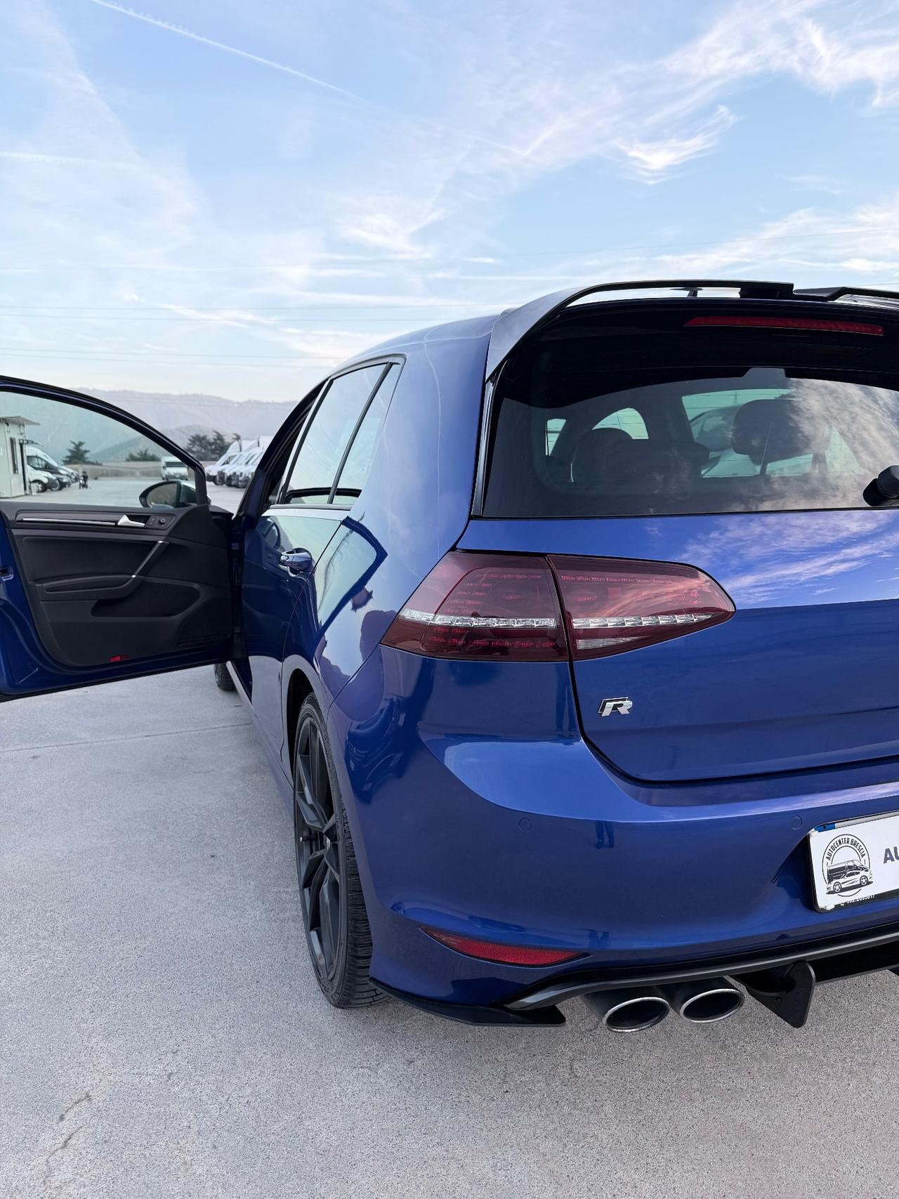 Volkswagen Golf R 2.0 TSI DSG 300CV 4Motion