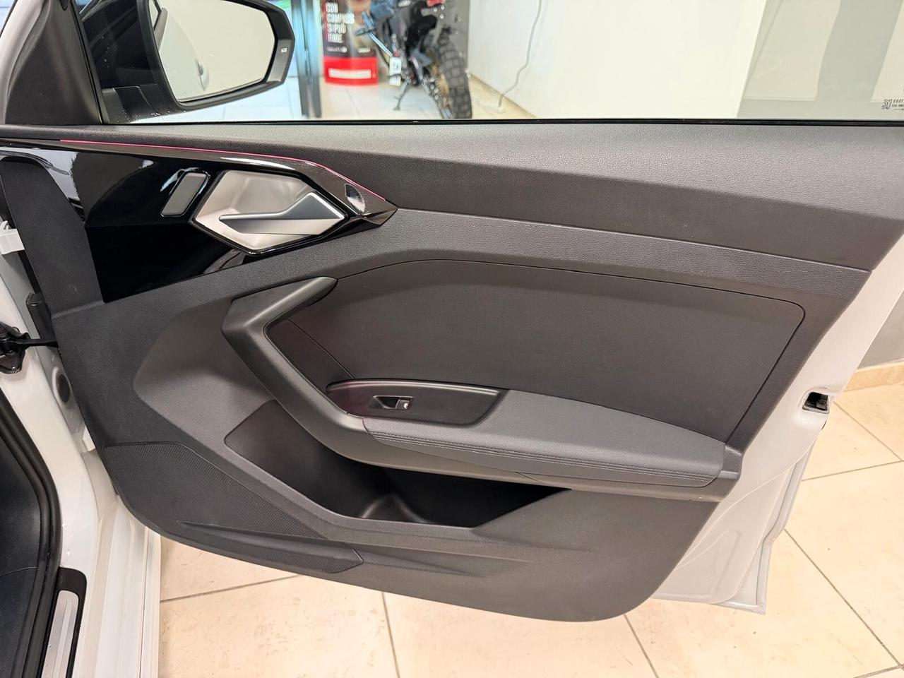 Audi A1 SPB 30 TFSI S line edition 290 al mese