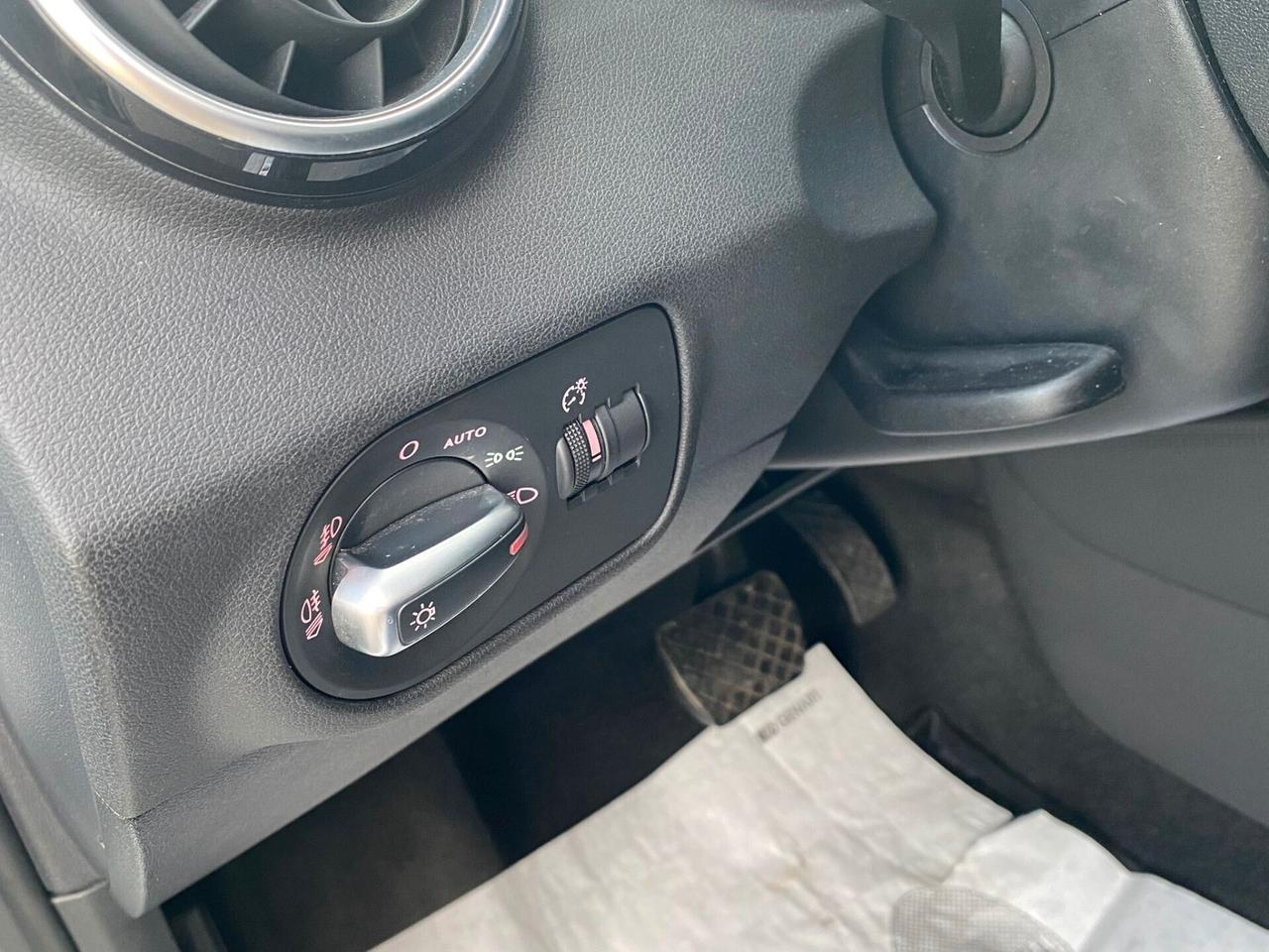 Audi A1 1.6 TDI S tronic S line edition