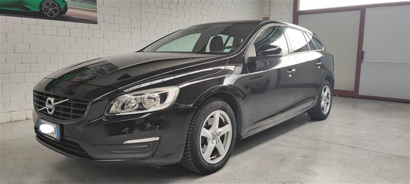 Volvo V60 D3 Geartronic Kinetic !!! KM 105.800 !!!