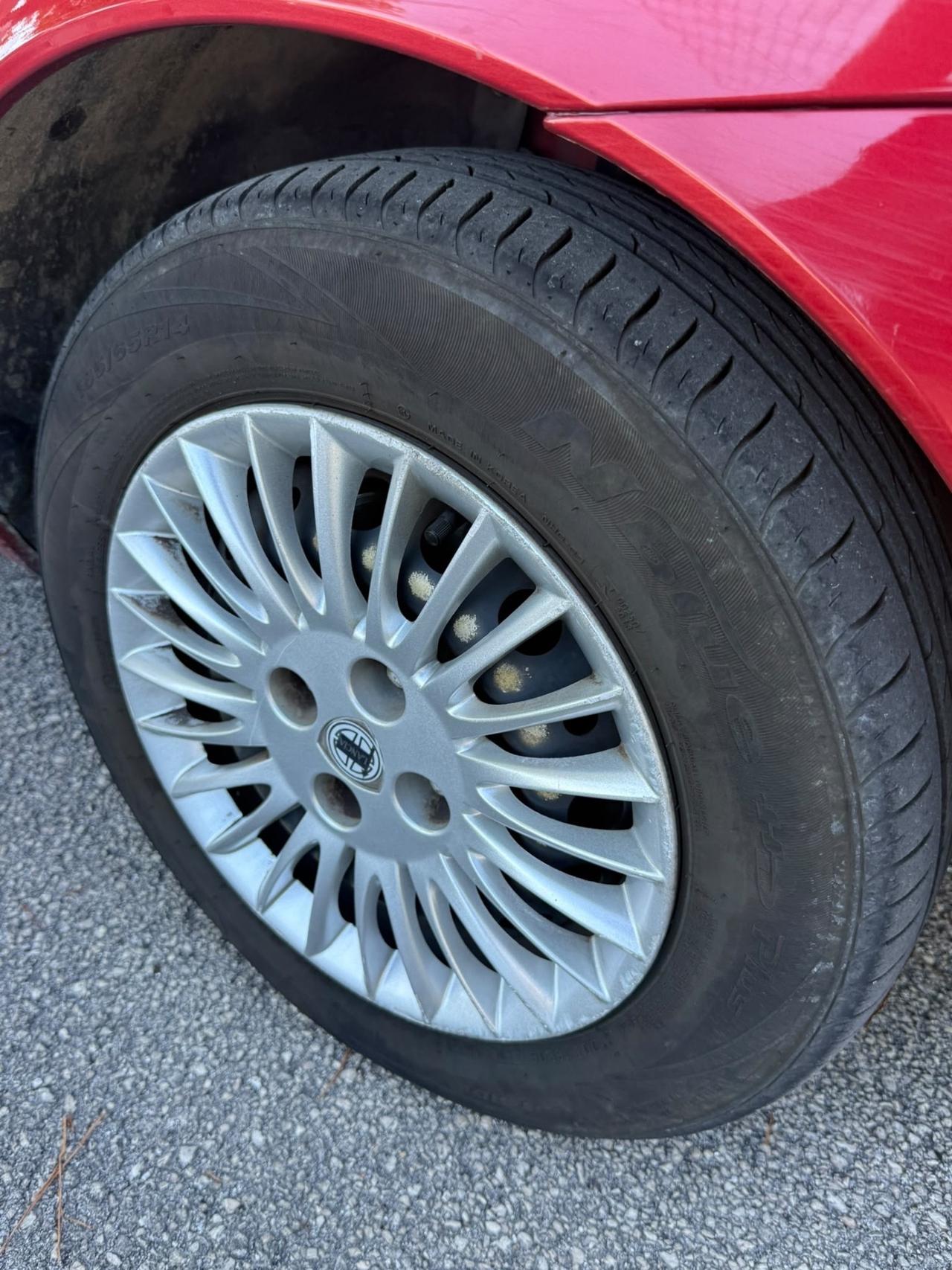 Lancia Ypsilon 1.2 Benzina Neopatentati uniproprietà