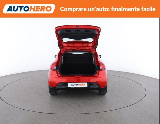 RENAULT Clio 1.2 75CV 5 porte Costume National