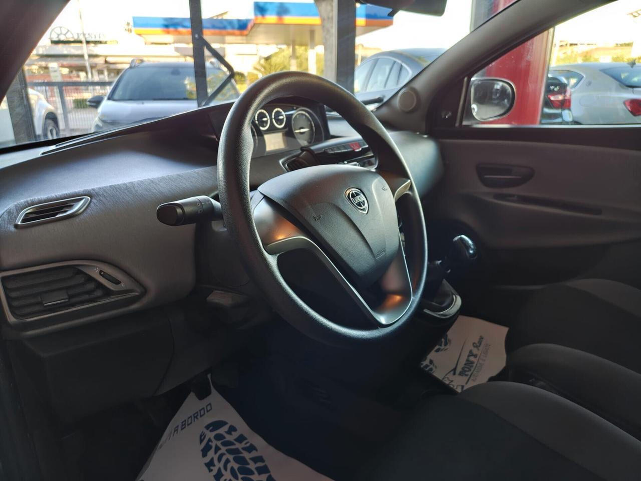 Lancia Ypsilon 1.3 MJT 16V 95 CV 5 porte S&S Platinum