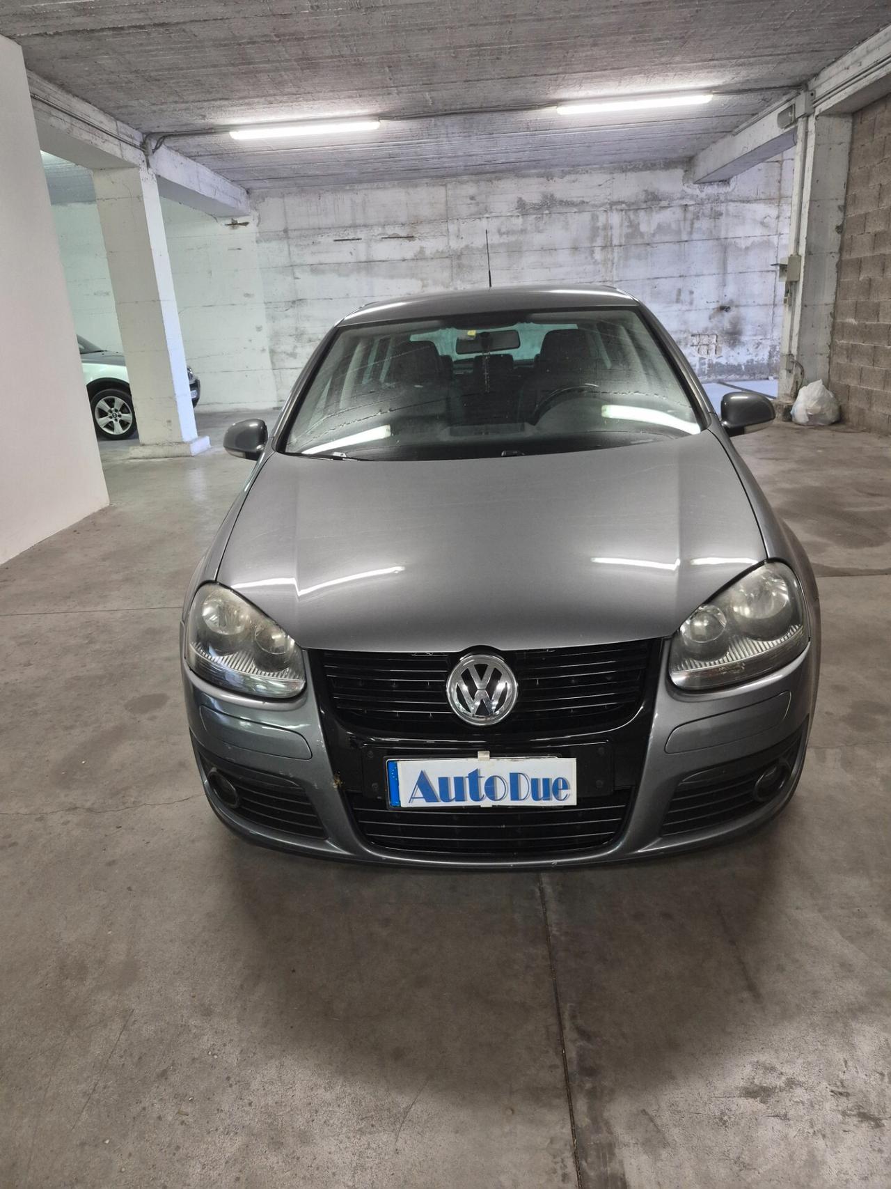 Volkswagen Golf 1.9 TDI DPF 5p. GT Sport