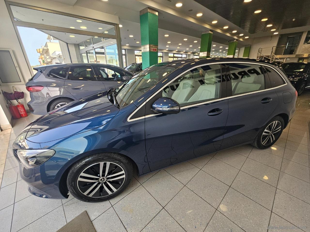 MERCEDES-BENZ B 180 d Automatic Sport