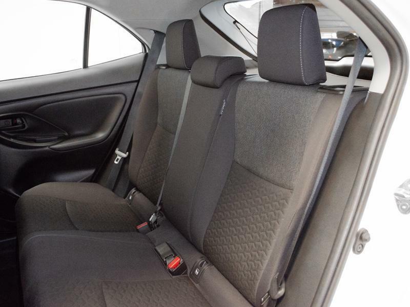 TOYOTA YARIS CROSS 1.5h Active fwd 116cv e-cvt