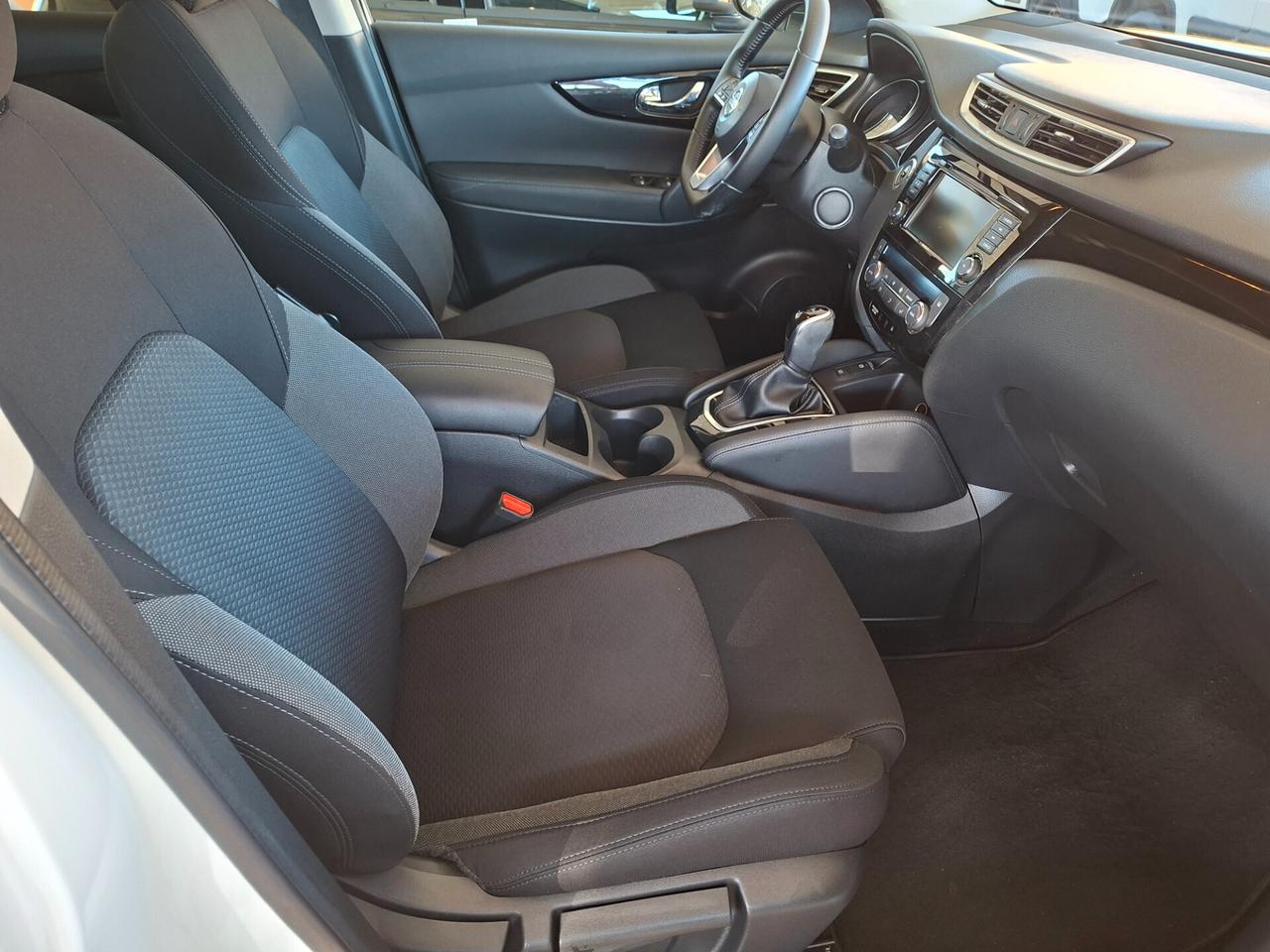 Nissan Qashqai 1.3 DIG-T DCT N-Connecta*NAVI*AUTO*TETTO*CAMERA**