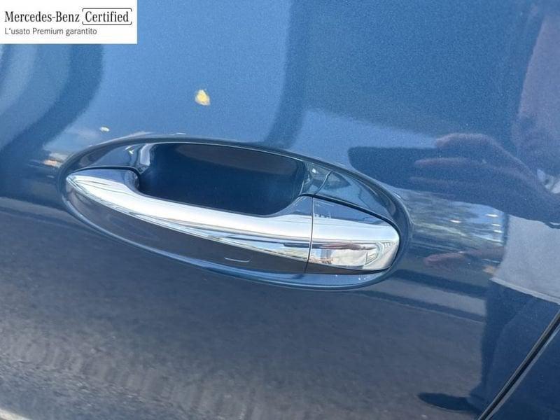 Mercedes-Benz GLA 200 D PREMIUM AUTO