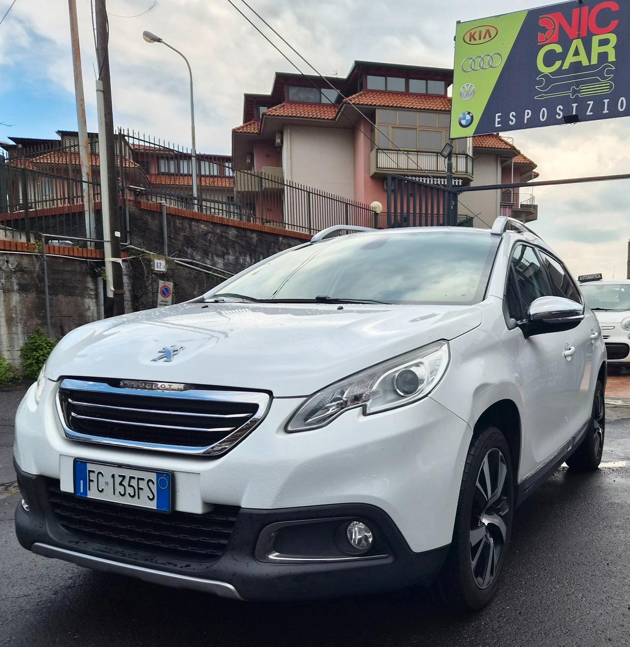 Peugeot 2008 BlueHDi 100 Black Matt